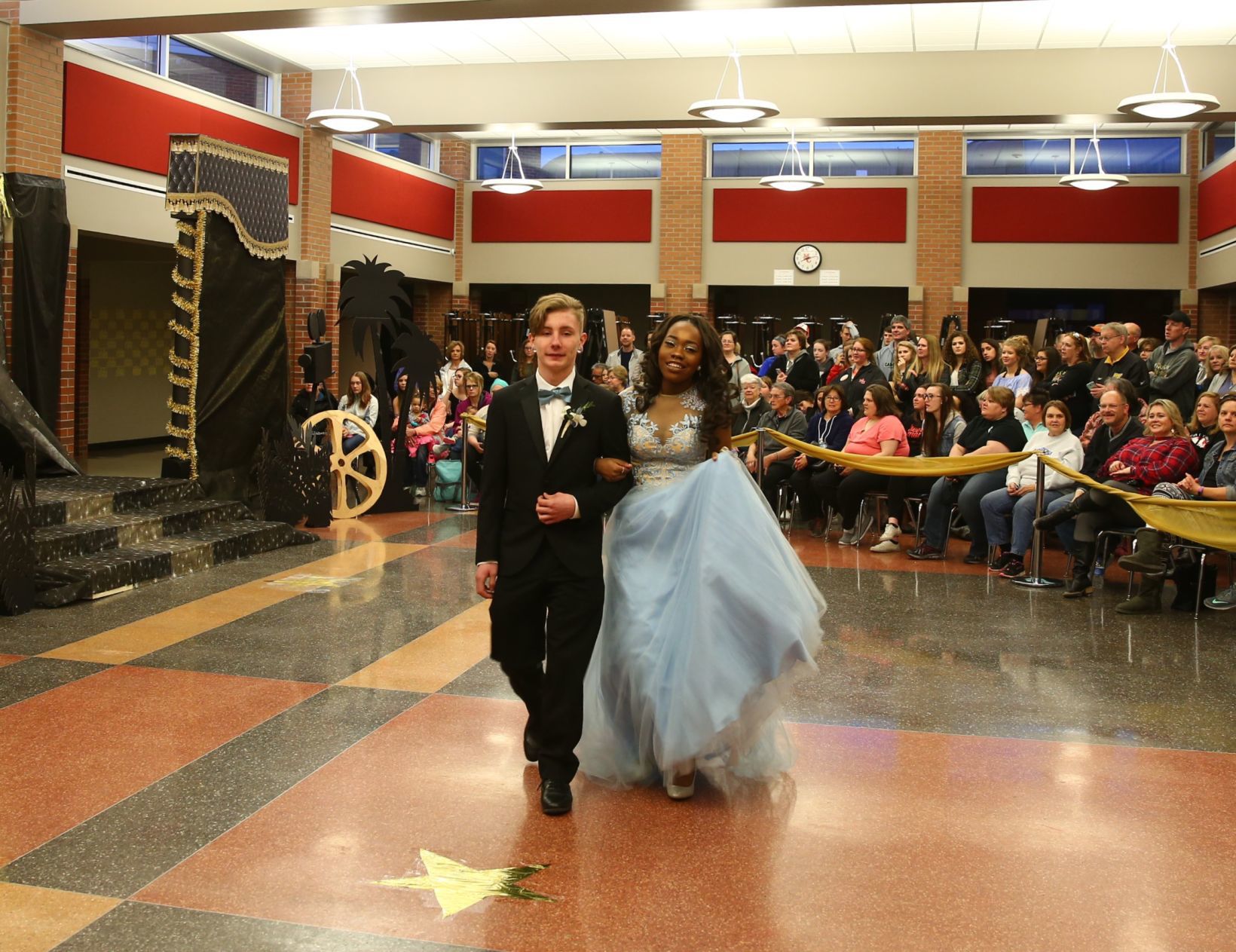 MC Prom 2018 (11).JPG